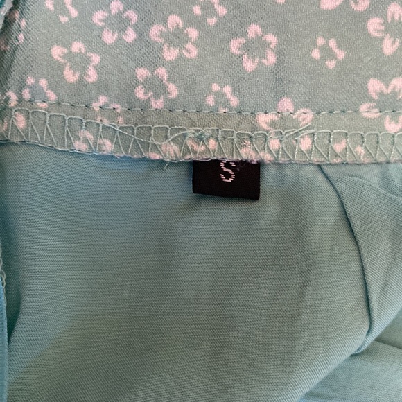 Small Skirt Teal w/white flowers - Picture 4 of 5